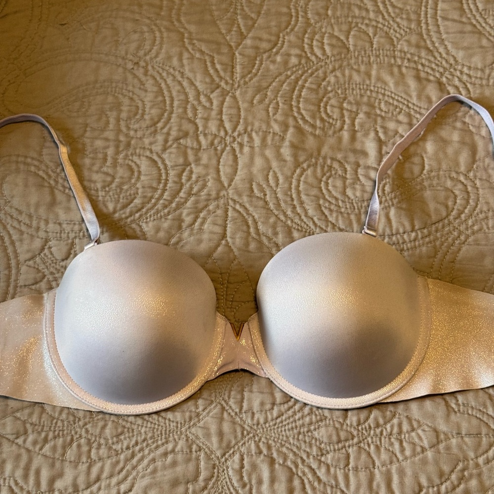 Victoria Secret Elegant Lavender Shimmer Multi Way Bra 32D